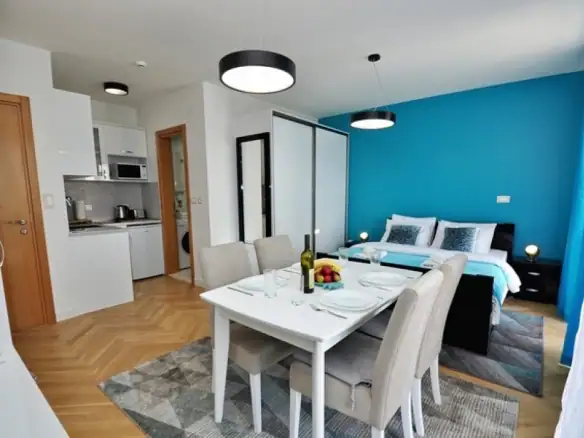 Garsonjera 38 m² – Dobrota, Kotor — fotografija 6