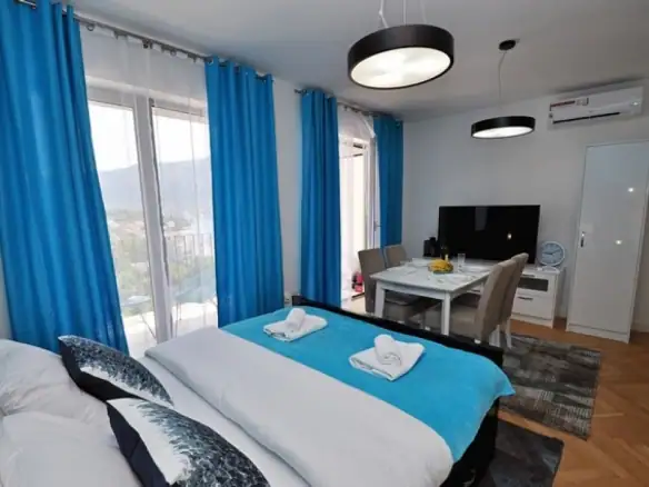 Garsonjera 38 m² – Dobrota, Kotor — fotografija 8