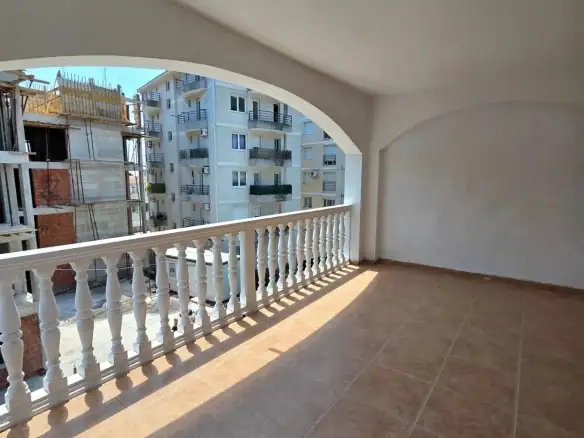 Jednosoban stan na Lazima, Budva — fotografija 2