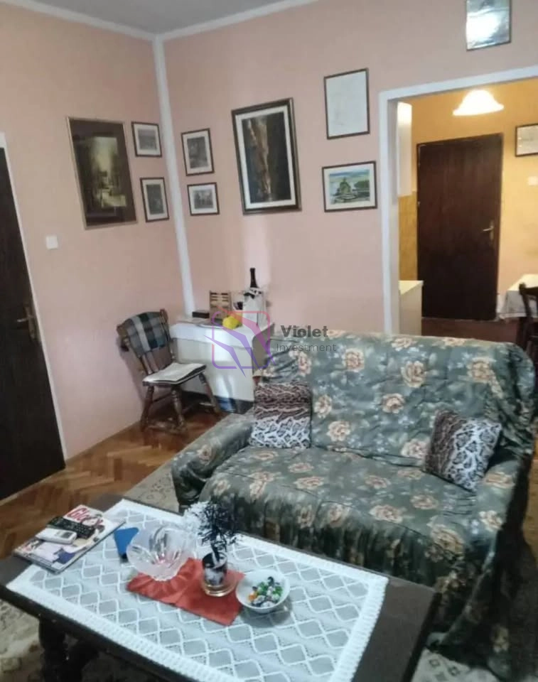 Kuca-sa-dvoristem-i-bazenom-u-Novom-Selu-Podgorica-8 Kuća 180 m² – Podgorica — fotografija 9