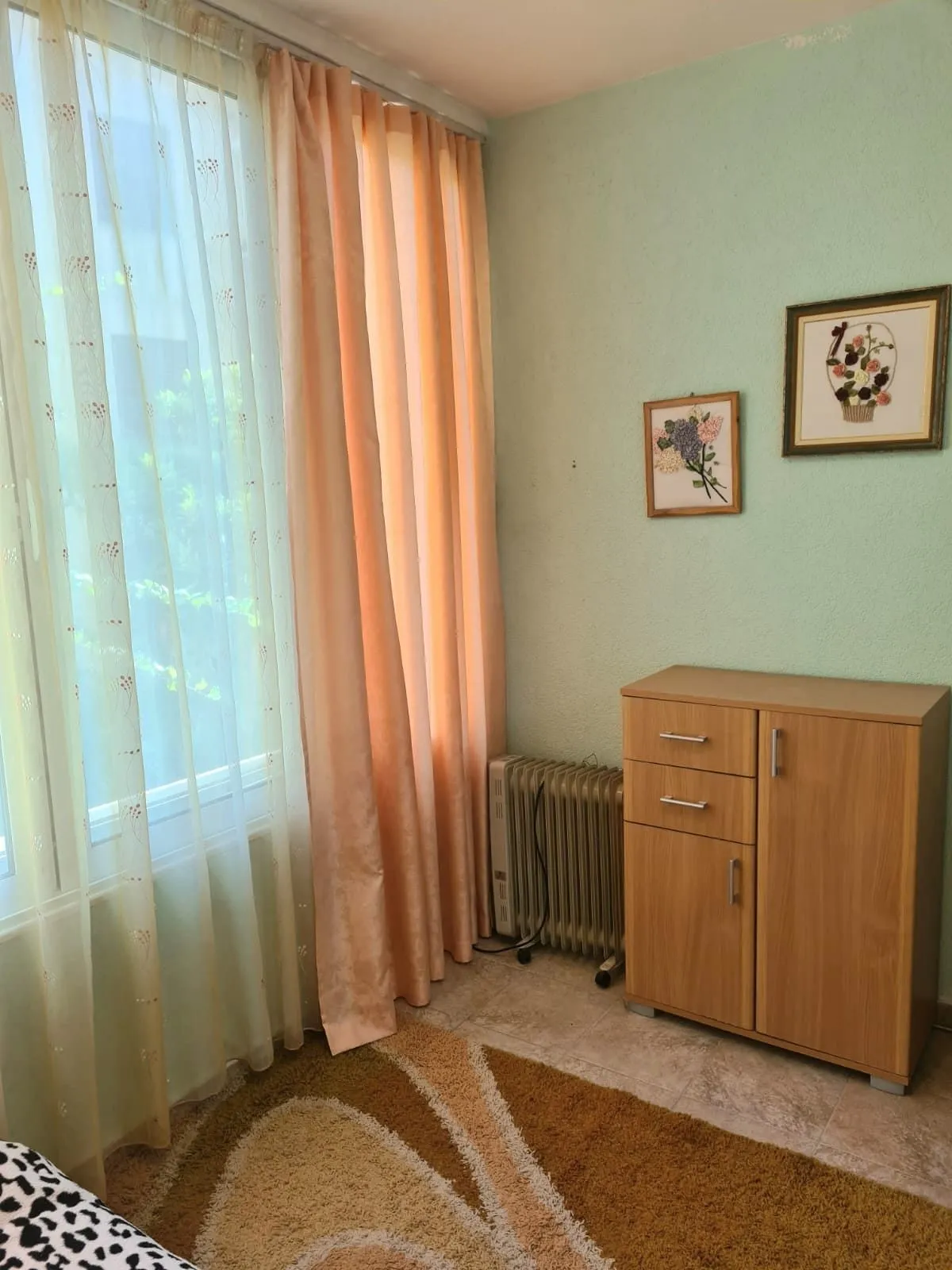 Jednosoban-stan-sa-terasom-u-Becicima-Budva-13 Jednosoban stan sa terasom u Bečićima, Budva — fotografija 14