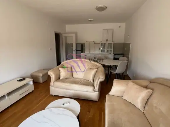 Dvosoban stan 72 m² u naselju Ljubović