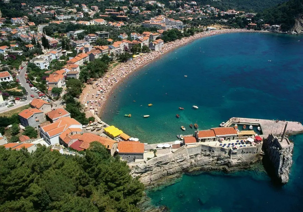 Dvosoban-stan-sa-terasom-u-Petrovcu-Budva Dvosoban stan u Petrovcu