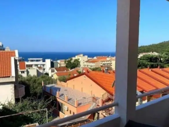 Dvosoban stan 54 m² – Petrovac, Budva — fotografija 3