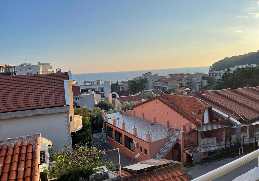 Dvosoban-stan-sa-terasom-u-Petrovcu-Budva-13 Dvosoban stan 54 m² – Petrovac, Budva — fotografija 14
