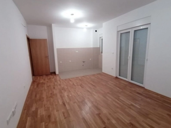 Dvosoban stan 57 m² – Tuški put, Podgorica — fotografija 8