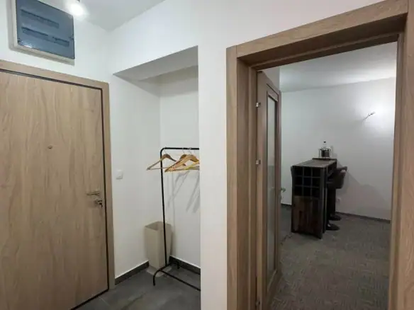 Izdavanje: Poslovni prostor 70 m² – Master kvart, Podgorica — fotografija 8