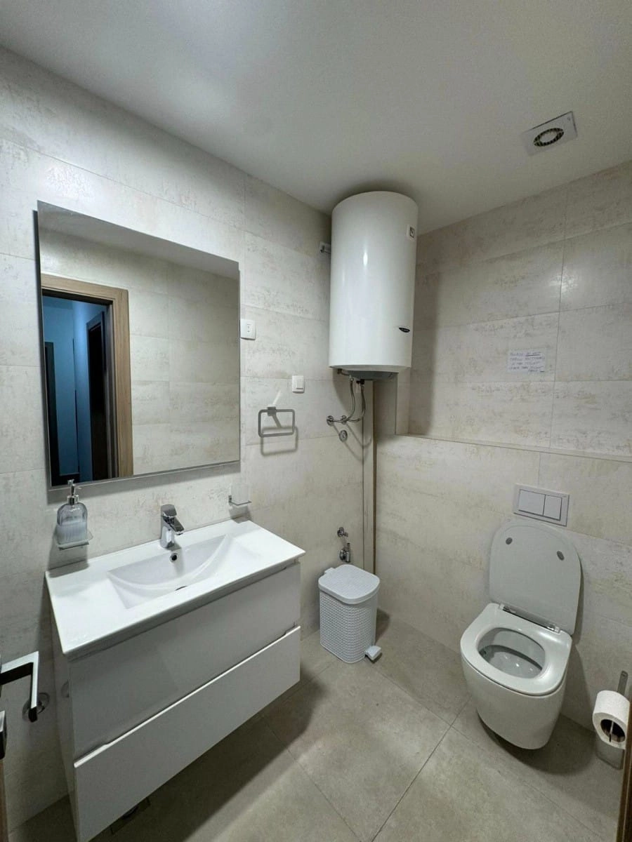 Namjesten-poslovni-prostor-u-Master-kvartu-Podgorica-9 Izdavanje: Poslovni prostor 70 m² – Master kvart, Podgorica — fotografija 10