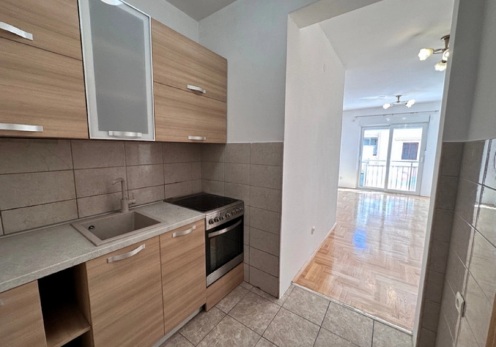 Jednosoban-stan-u-naselju-Velji-Vinogradi-Budva-1 Jednosoban stan 46 m² – Velji Vinogradi, Budva — fotografija 2