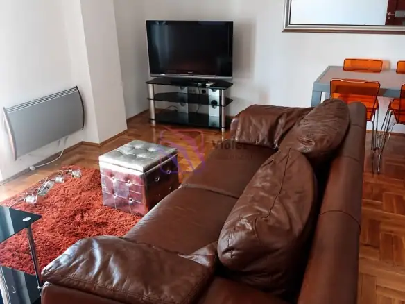 Dvosoban stan 66 m² u Bloku 9