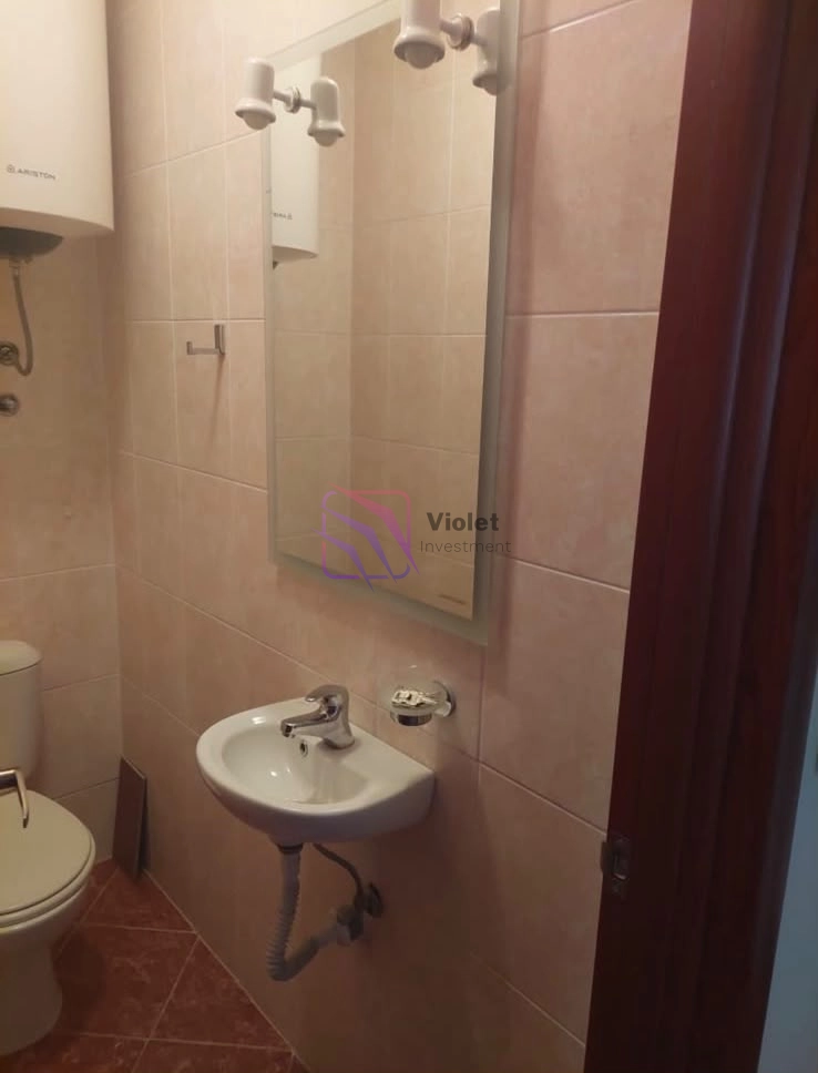 Dvosoban-stan-66-m²-u-Bloku-9-Podgorica-6 Izdavanje: Dvosoban stan 66 m² – Blok 9, Podgorica — fotografija 7