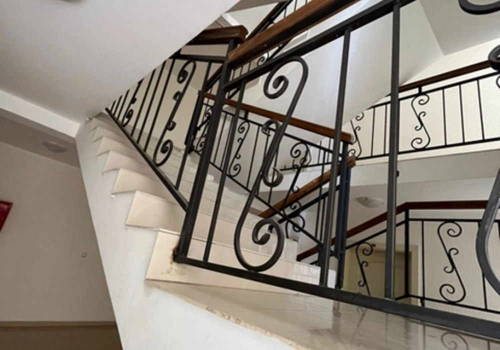 Dvosoban-stan-sa-dvoristem-u-Becicima-Budva-12 Dvosoban stan 90 m² – Bečići, Budva — fotografija 13