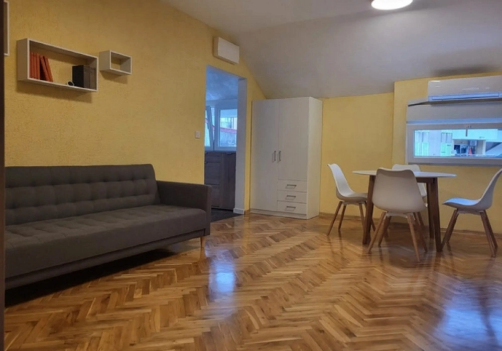 Dvosoban-stan-sa-terasom-u-Budvi-1 Dvosoban stan 60 m² – Rozino, Budva — fotografija 2