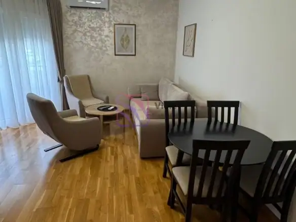 Dvosoban stan na Tuškom putu