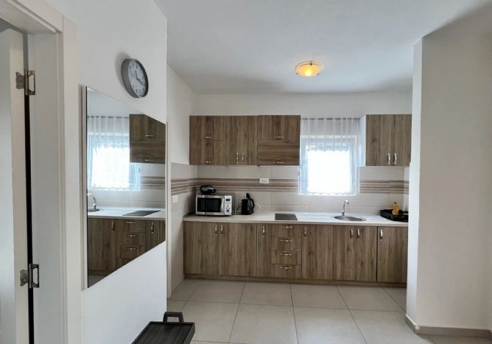 Jednosoban-stan-sa-terasom-u-Mazini-Tivat-2 Jednosoban stan 94 m² – Mažina, Tivat — fotografija 3