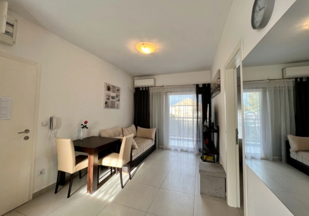 Jednosoban-stan-sa-terasom-u-Mazini-Tivat-9 Jednosoban stan 94 m² – Mažina, Tivat — fotografija 10