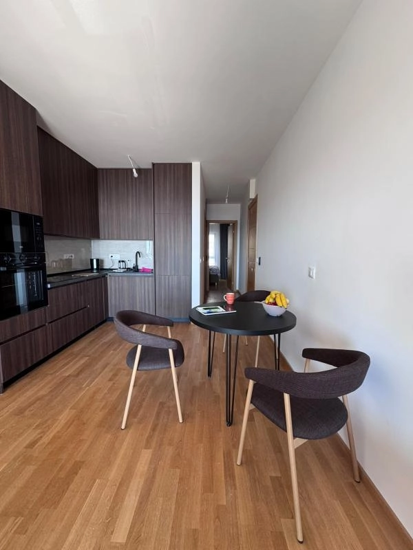 Jednosoban-stan-u-Becicima-Budva-1 Izdavanje: Jednosoban stan 42 m² – Bečići, Budva — fotografija 2
