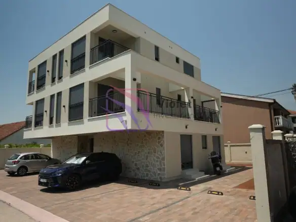 Izdavanje: Jednosoban stan 47 m² – Dalmatinska, Podgorica — fotografija 2