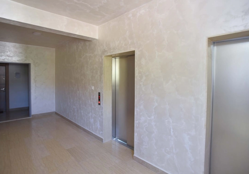 Jednosoban-stan-sa-terasom-u-Becicima-Budva-1 Jednosoban stan 43 m² – Bečići, Budva — fotografija 2