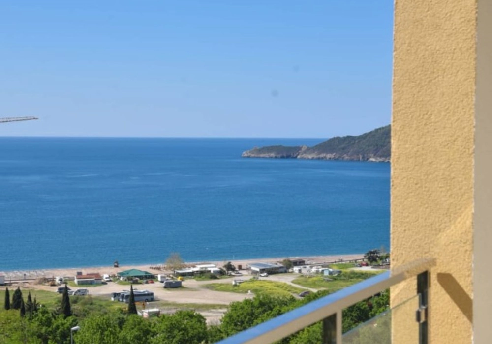 Jednosoban-stan-sa-terasom-u-Becicima-Budva-3 Jednosoban stan 43 m² – Bečići, Budva — fotografija 4