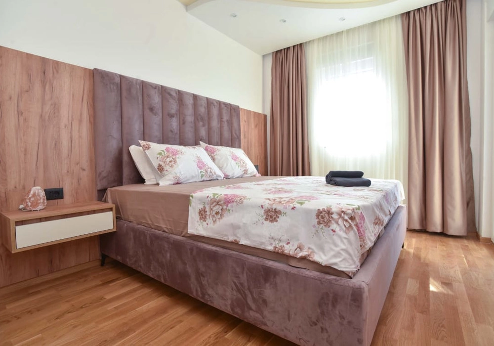 Jednosoban-stan-sa-terasom-u-Becicima-Budva-11 Jednosoban stan 43 m² – Bečići, Budva — fotografija 12