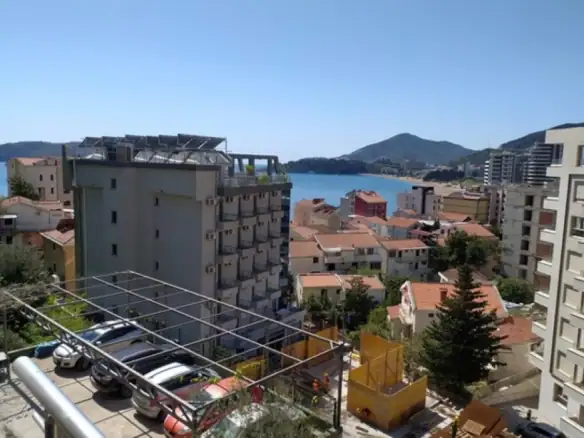 Dvosoban stan 77 m² – Rafailovići, Budva — fotografija 2