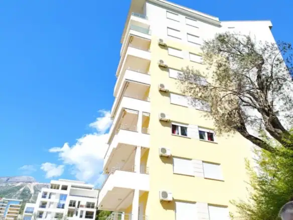 Dvosoban stan 77 m² – Rafailovići, Budva — fotografija 3