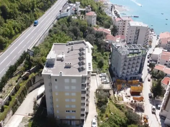 Dvosoban stan 77 m² – Rafailovići, Budva — fotografija 13