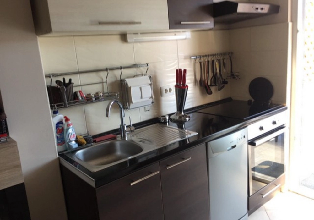 Dvosoban-stan-s-terasom-u-Petrovcu-Budva-4 Dvosoban stan 128 m² – Petrovac, Budva — fotografija 5