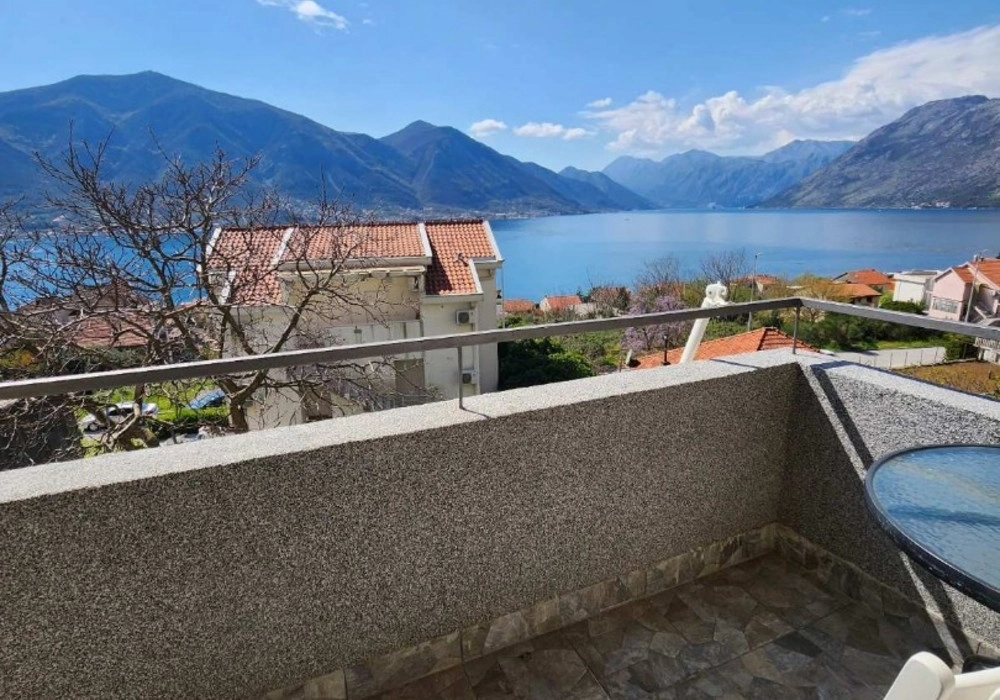 Dvosoban-stan-u-Dobroti-Kotor Dvosoban stan u Dobroti