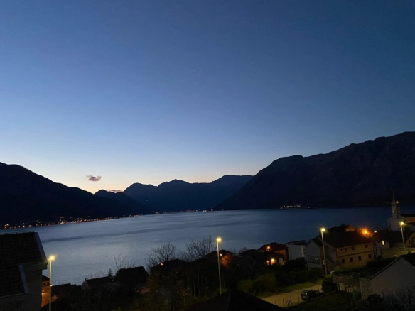 Dvosoban stan 63 m² – Dobrota, Kotor — fotografija 11