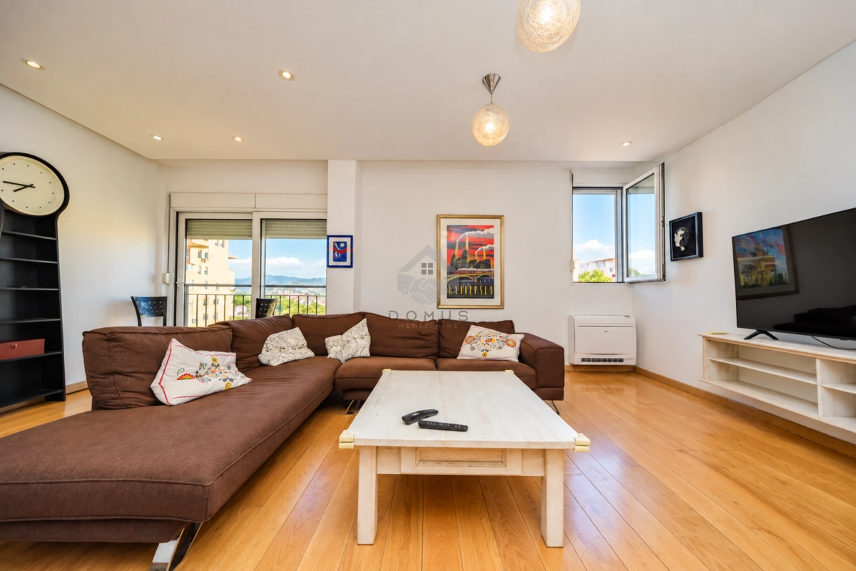 Trosoban-namjesten-stan-88-m²-Blok-V-–-Podgorica Trosoban namješten stan 88 m²