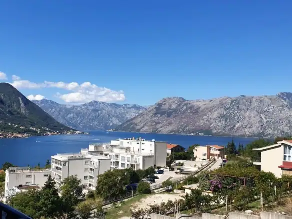 Dvosoban stan 75 m² – Dobrota, Kotor — fotografija 4