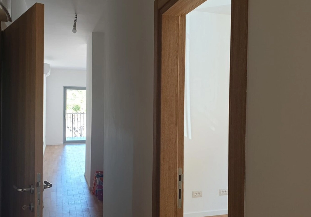 Dvosoban-stan-sa-bazenom-u-Dobroti-Kotor-9 Dvosoban stan 75 m² – Dobrota, Kotor — fotografija 10