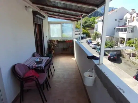 Dvosoban stan 96 m² – Dobrota, Kotor — fotografija 5