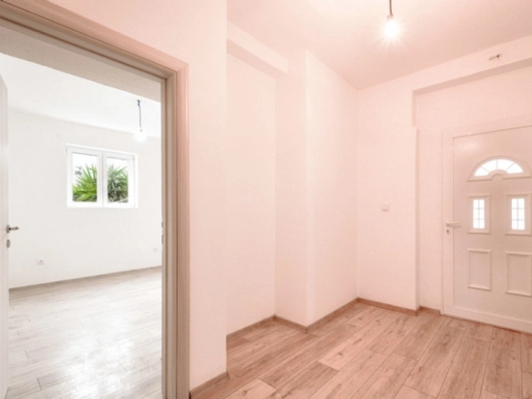 Dvosoban stan 116 m² – Mažina, Tivat — fotografija 10