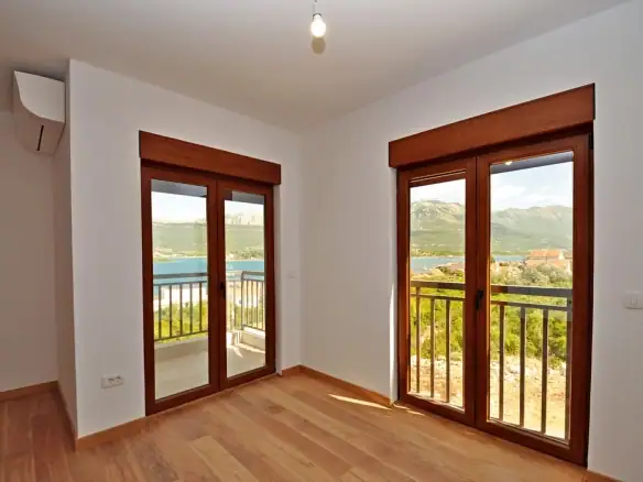 Dvosoban stan 77 m² – Krašići, Tivat — fotografija 13