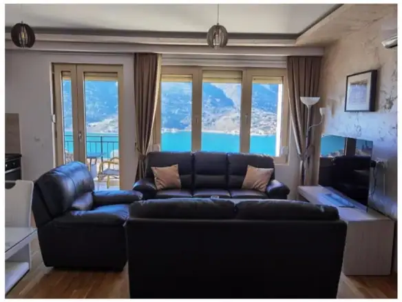 Dvosoban stan 67 m² – Dobrota, Kotor — fotografija 4