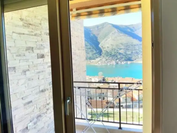 Dvosoban stan 67 m² – Dobrota, Kotor — fotografija 15
