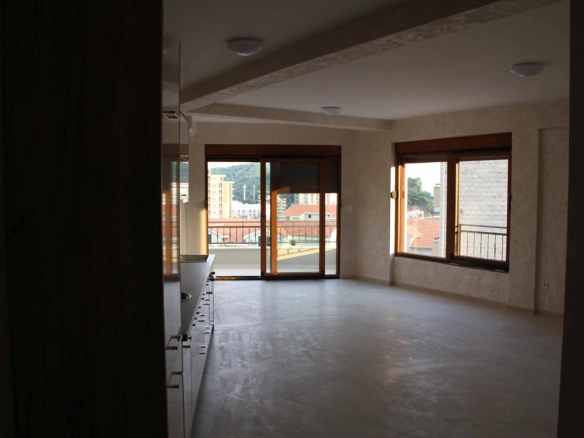 Dvosoban stan 76 m² – Petrovac, Budva — fotografija 2