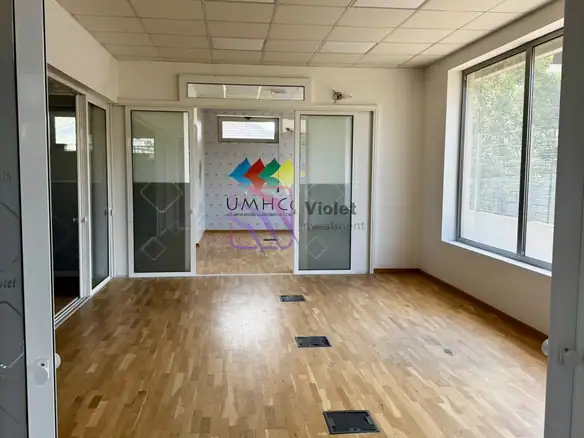 Izdavanje: Poslovni prostor 180 m² – Stara Varoš, Podgorica — fotografija 2