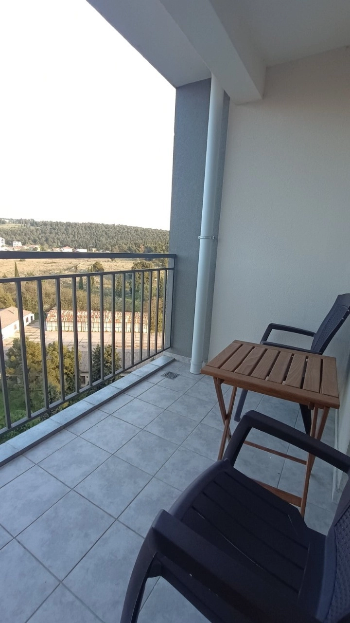 Jednosoban-stan-44-m²-u-Zagoricu-Podgorica-11 Izdavanje: Jednosoban stan 44 m² – Zagorič, Podgorica — fotografija 12
