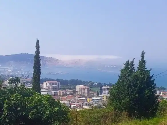 Kuća sa pogledom na more u naselju Rena