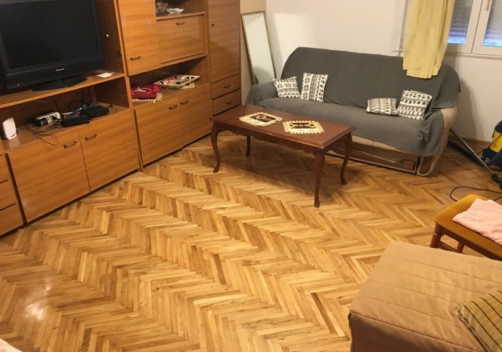 Dvosoban-stan-sa-dvoristem-u-Petrovcu-Budva-1 Dvosoban stan 15 m² – Petrovac, Budva — fotografija 2