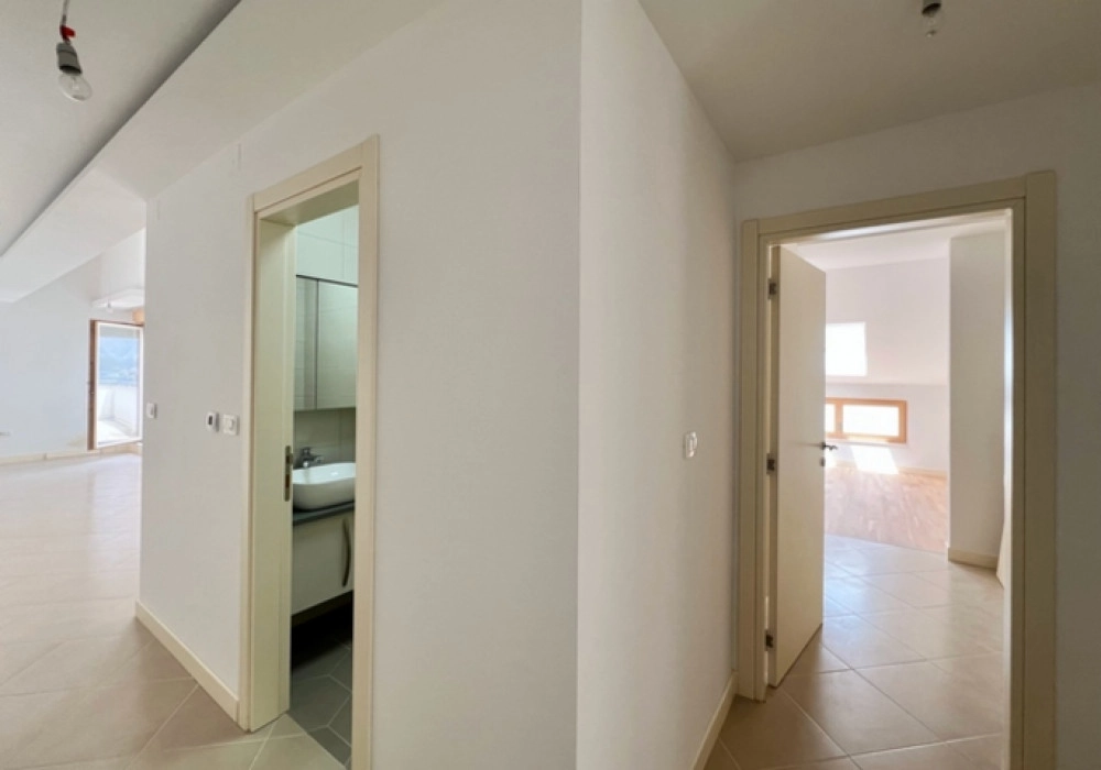 Dvosoban-stan-sa-pogledom-na-more-u-Dobroti-Kotor-8 Dvosoban stan 120 m² – Dobrota, Kotor — fotografija 9