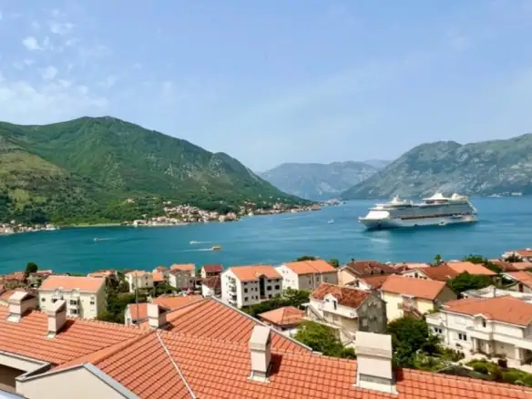 Dvosoban stan 120 m² – Dobrota, Kotor — fotografija 15