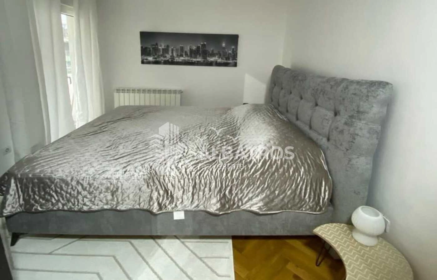 Dvosoban-stan-76-m²-u-centru-Bara-3 Dvosoban stan 76 m² – Bar — fotografija 4