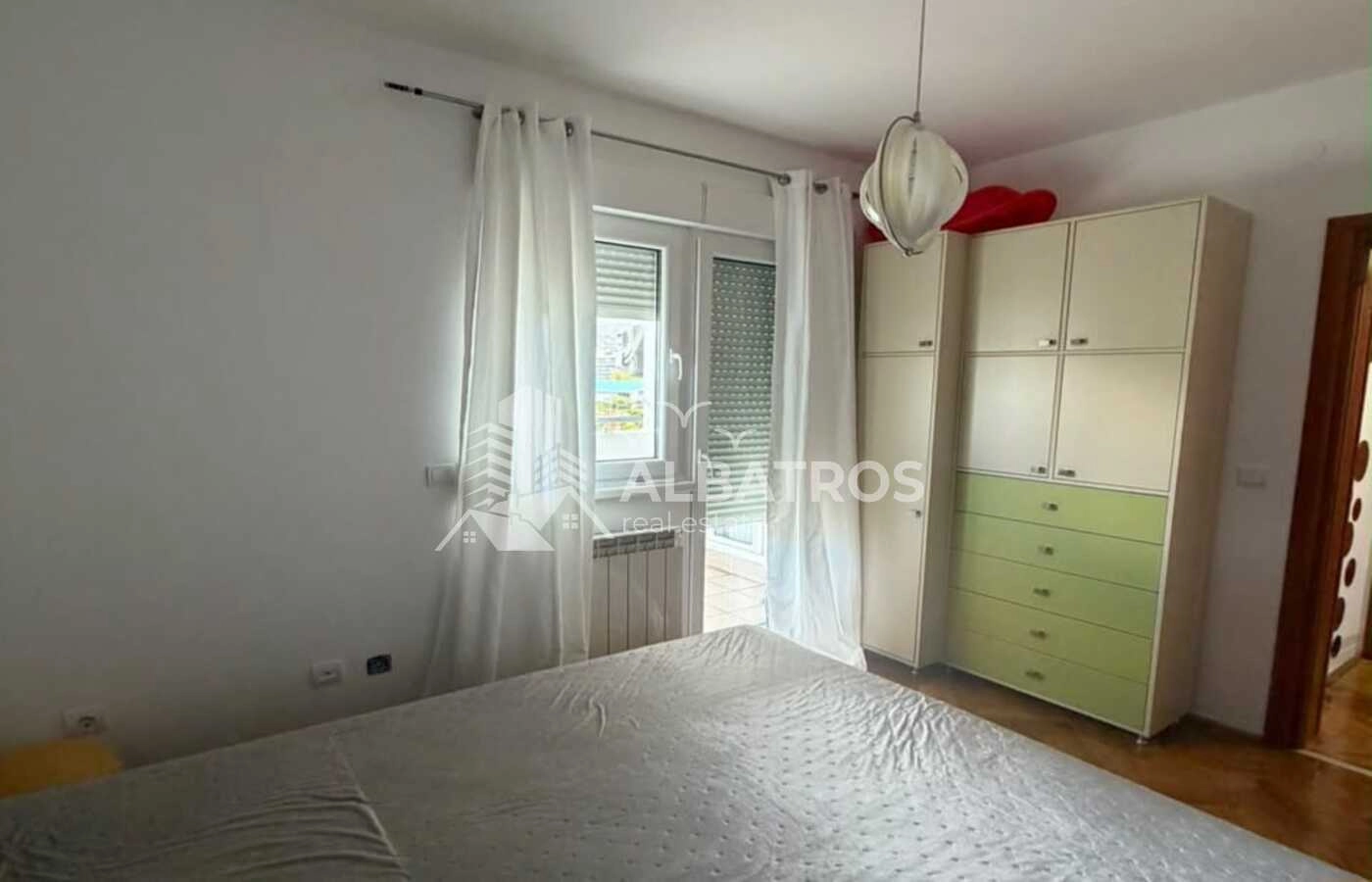 Dvosoban-stan-76-m²-u-centru-Bara-4 Dvosoban stan 76 m² – Bar — fotografija 5