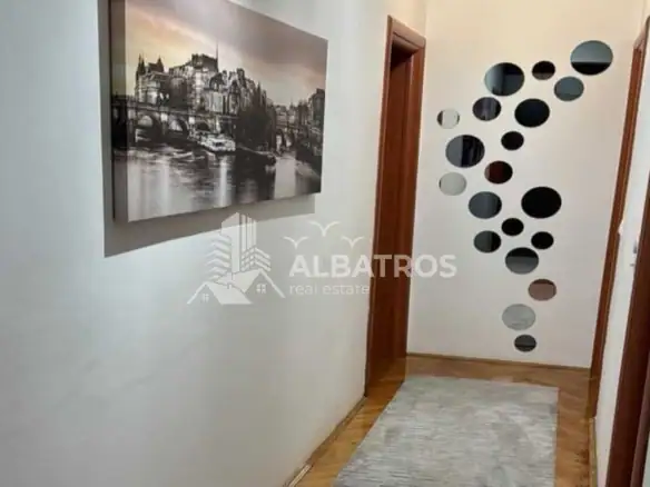 Dvosoban stan 76 m² – Bar — fotografija 8