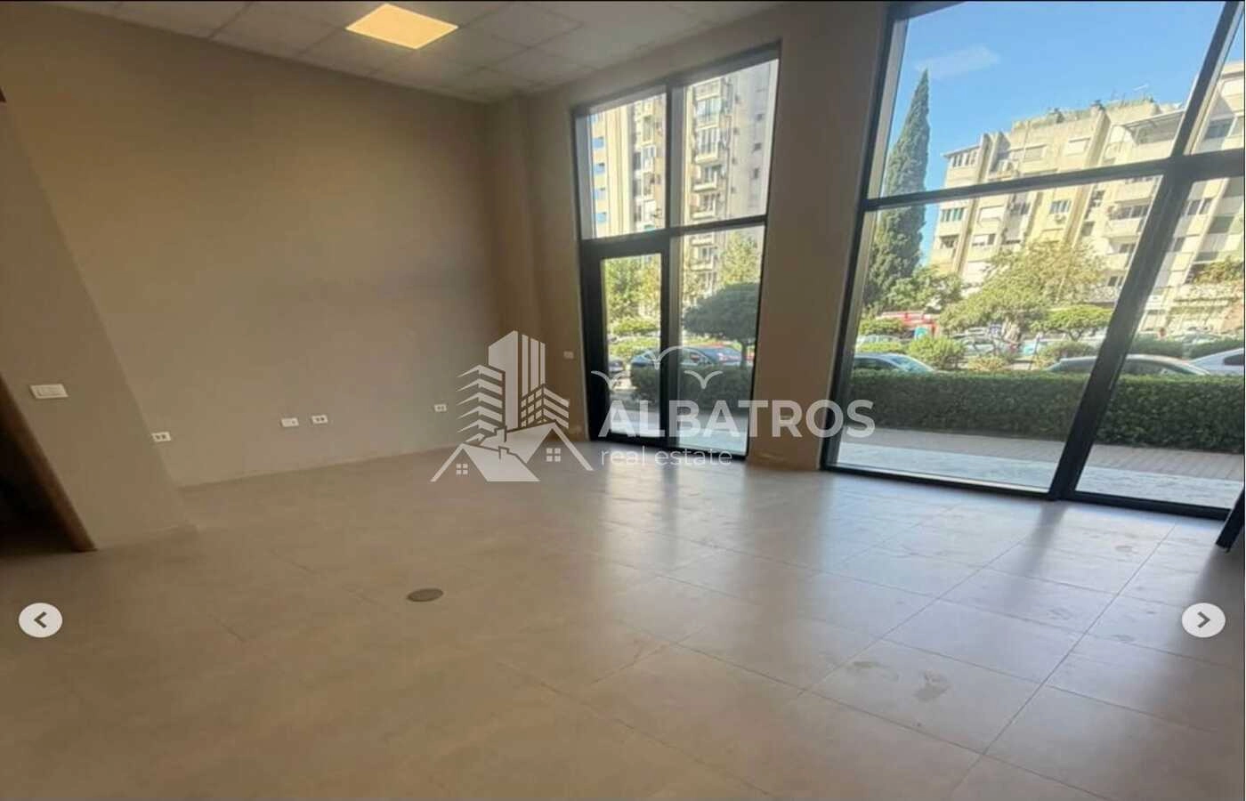 Poslovni-prostor-40-m²-za-izdavanje-Bar-1 Izdavanje: Poslovni prostor 40 m² – Bar — fotografija 2